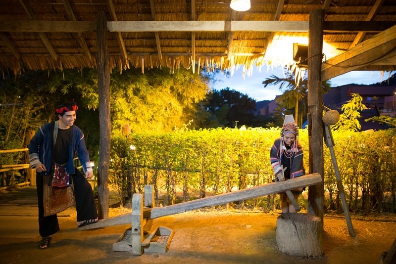 Silver Seat + Buffet Dinner  { Buy 1 get 1 free } image