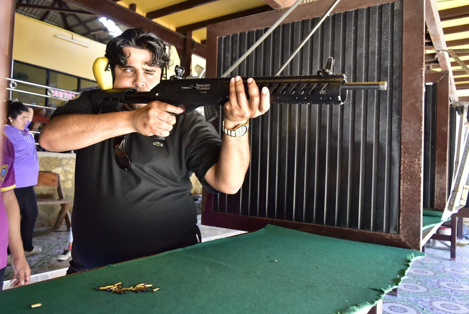 PCTC - 159 - 38mm Auto Gun 25 Bullets + Hotel Transfer image